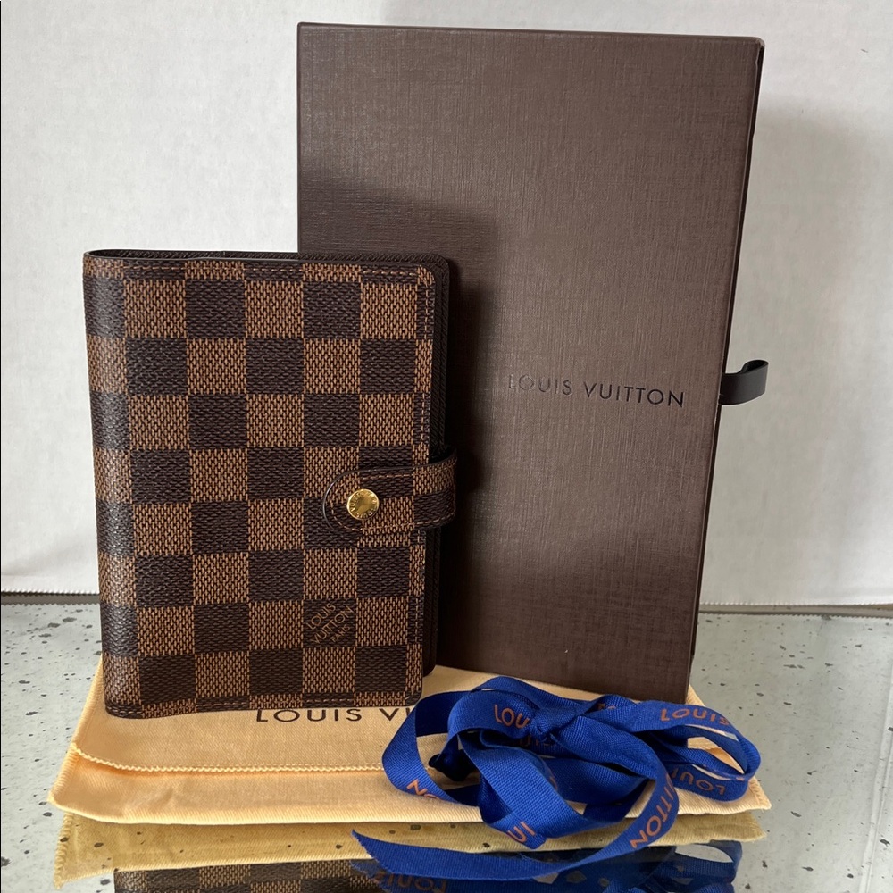 Louis Vuitton  Damier Ebene Agenda PM Passport holder Pristine